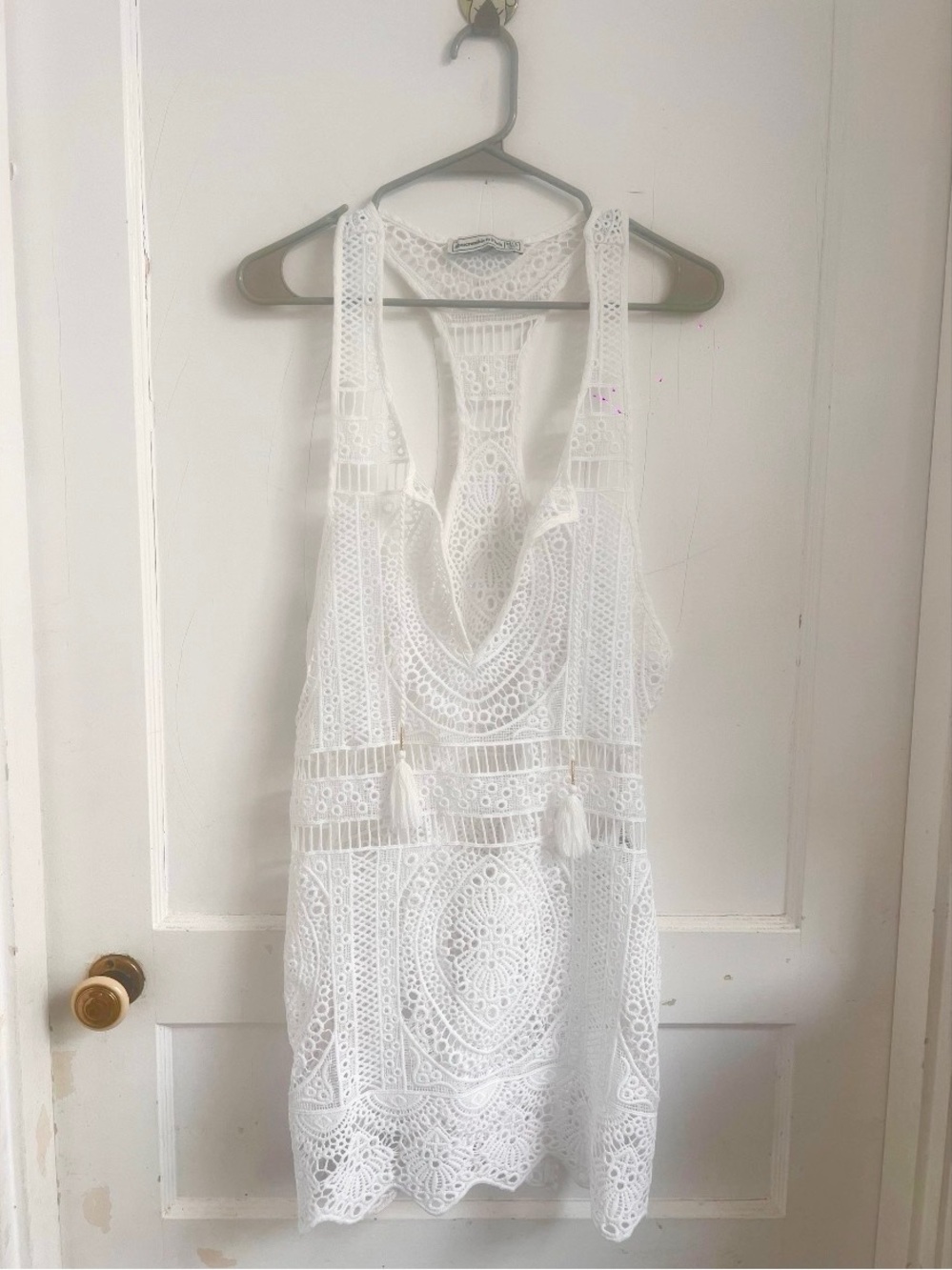 ABERCROMBIE LACE/ CROCHET COVER UP
Boho Festival Dress Size
M/L